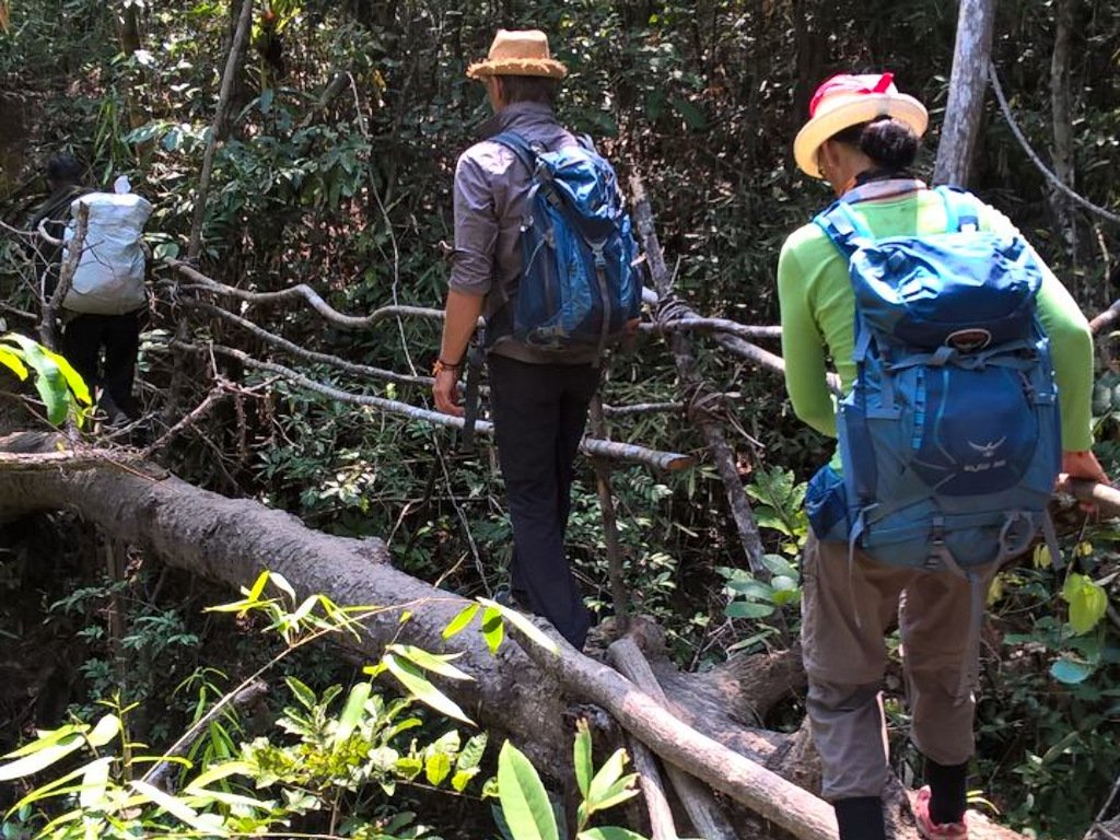 Explore Cycling and Kulen Mountain Trekking Tour in Siem Reap 7 Days